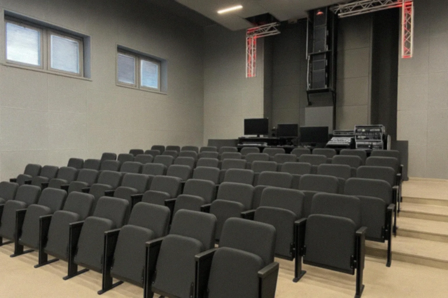 Wystawa doodlowania Marcina Kuleszy w Kamienicy Tyzenhauza